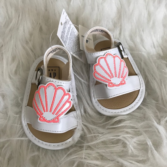 gap baby sandals